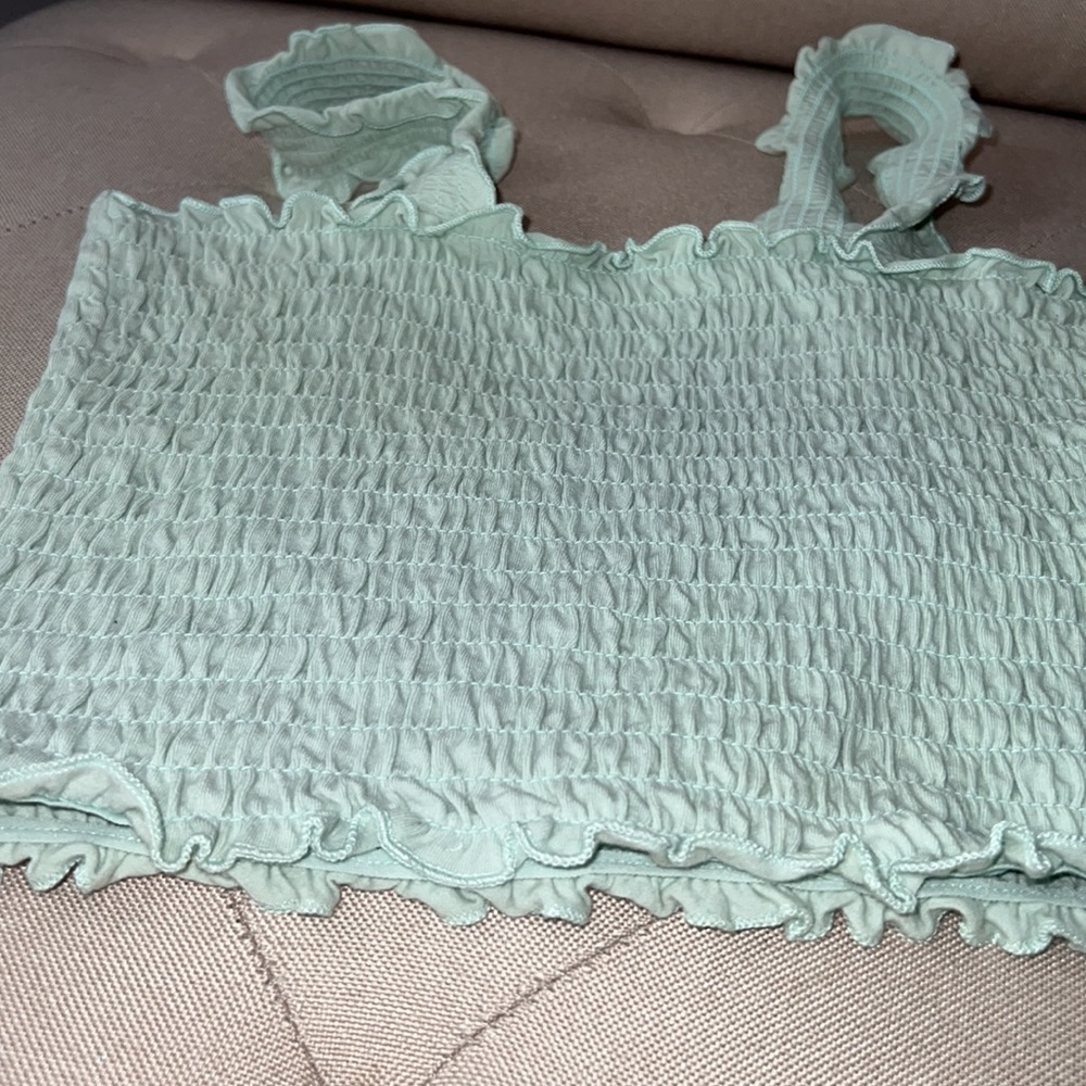 Hollister mint green crop top - Picture 4 of 4